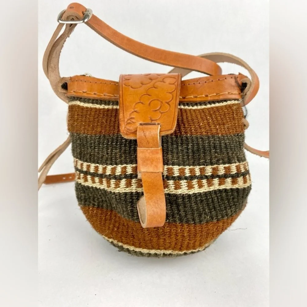 Handwoven Leather-Trim Crossbody Small Bag in Brown and Tan
